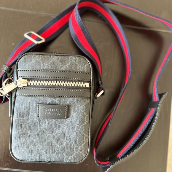 Gucci Gg Supreme Series Mini Men's Handbag (Crossbody) (Black) w/ wallet - Picture 2 of 4